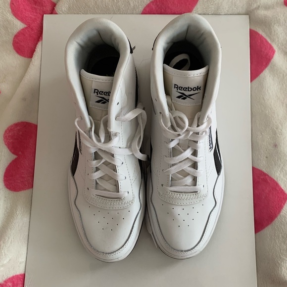 WHITE REEBOK SNEAKERS - Picture 5 of 5